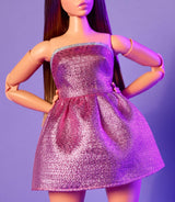 Barbie Looks Doll, Sammelfigur Nr. 24 mit braunem Haar und moderner Y2K-Mode, glitzerndes trägerloses Kleid mit Peeptoe-High-Heels, HRM16 Naty Shop Dolls