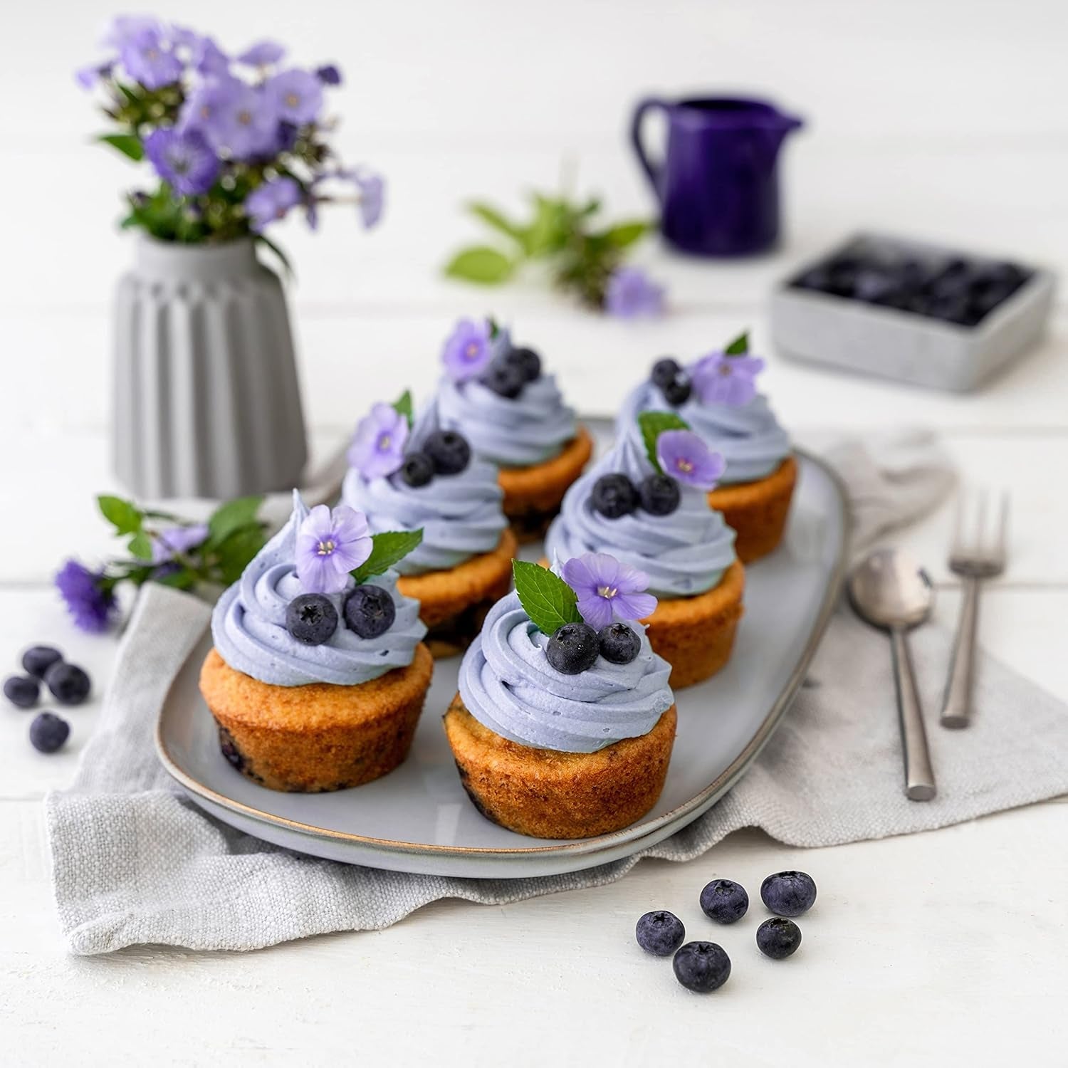 Zenker 12Er Muffinform Energy, Premium-Backform, Für Köstliche Kuchen, Verkürzt Die Backzeit Um Bis Zu 20% (Farbe: Silber/Anthrazit), Menge: 1 Stück, Hellgrau Und Dunkelgrau Formen und Tabletts zum Backen Naty Shop