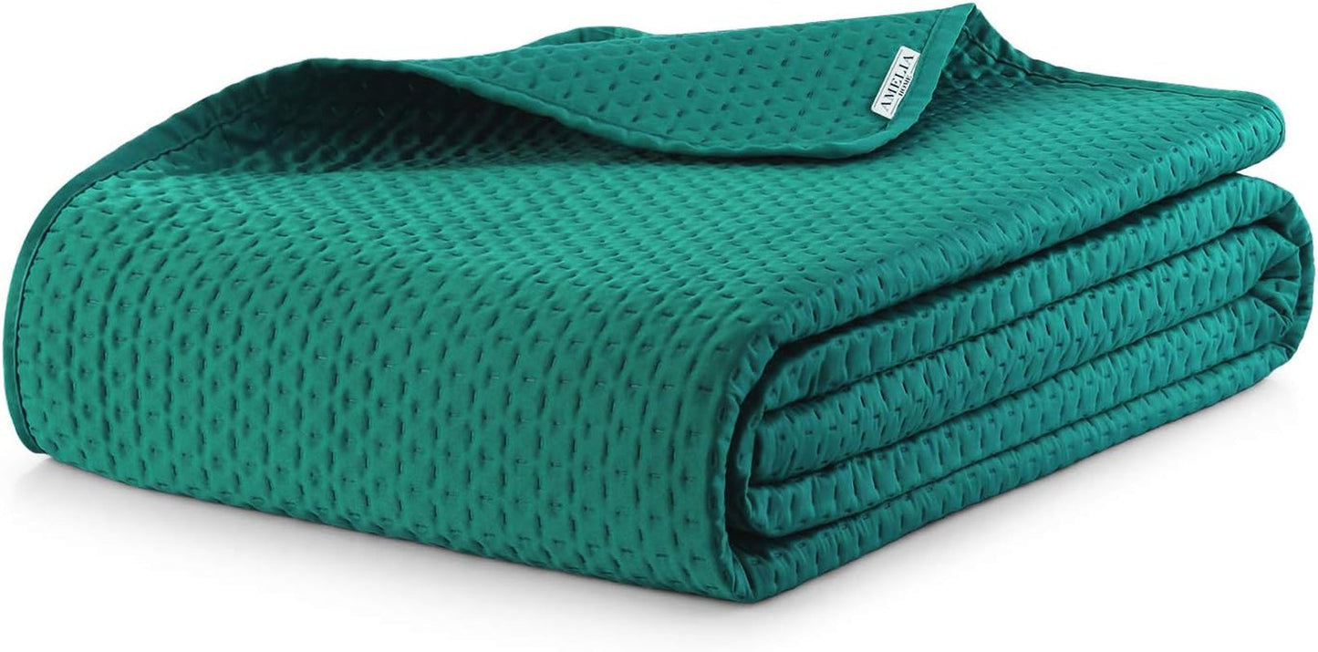 Ameliahome Tagesdecke 200 x 220 cm, dunkelgrüne Tagesdecke mit zwei geprägten Seiten, mattes Satin, Carmen-Betten und Decken. Besuchen Sie den AmeliaHome-Store