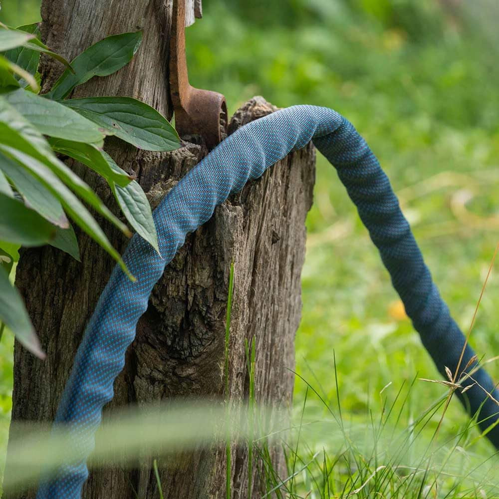 Gardena Liano Xtreme 1/2 Zoll Set, 15m: Extrem robuster Textil-Gartenschlauch mit leichtem, wetterfestem PVC-Innenschlauch (18465-20)