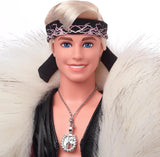 Barbie The Movie-Sammlerpuppe Ken mit großem Kunstpelzmantel und schwarzer Fransenweste mit Bandana, HRF31