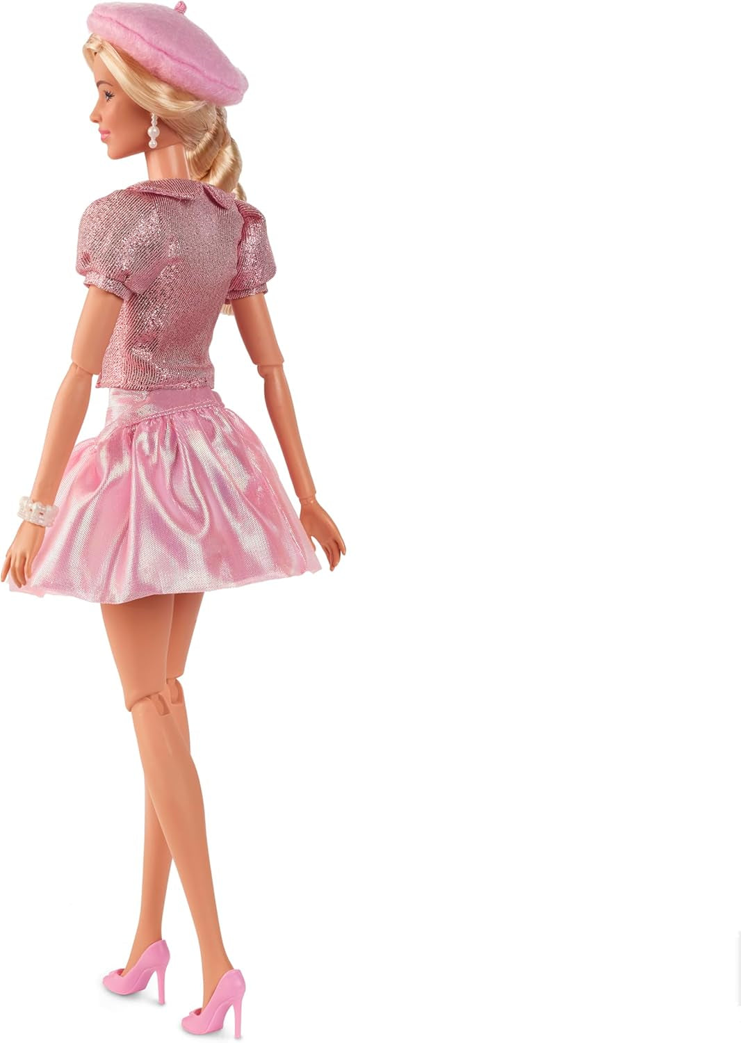 Barbie Der Film basierend auf dem Film Margot Robbie als Barbie-Sammelfigur in rosa Bluse und Tüllrock mit stilisierter Frisur und passendem Schmuck JBJ53