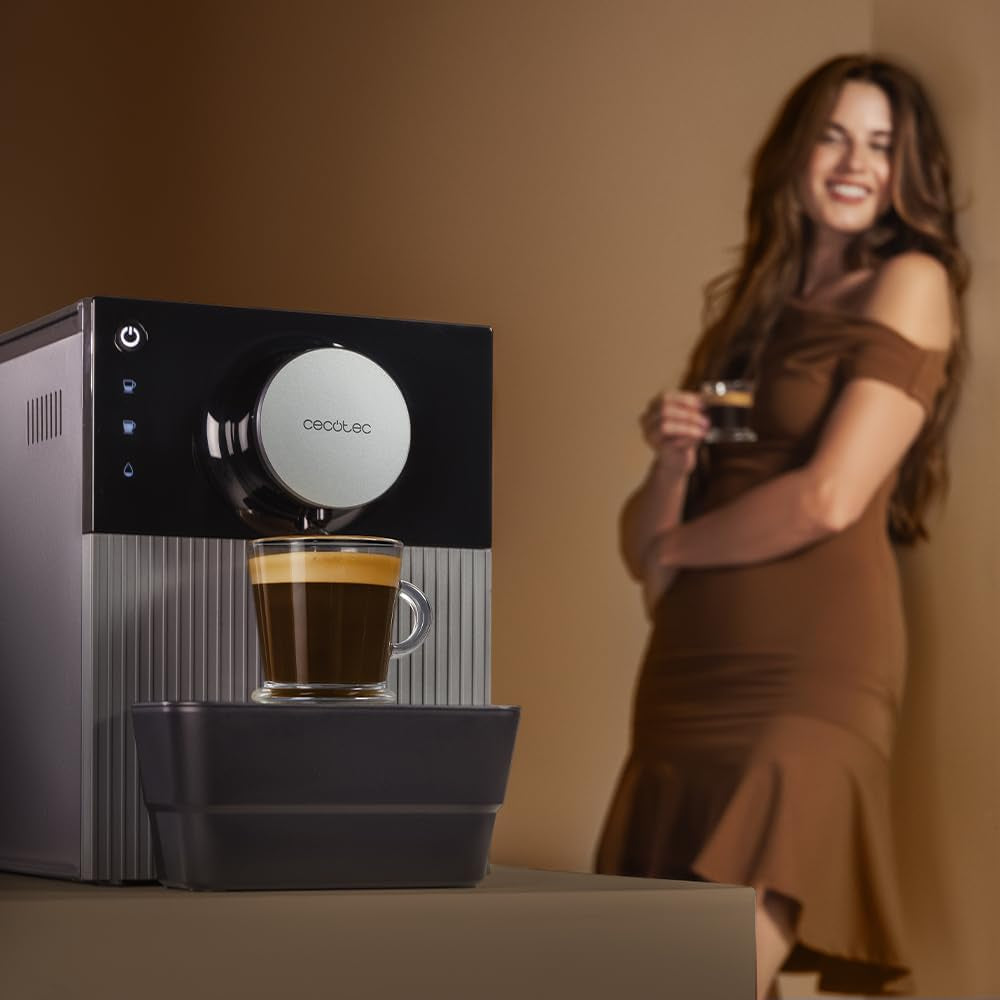 Cecotec Cremmaet Cube Kompakt-Espressomaschine, 1350 W, Presssystem 10 g, Vorinfusionssystem, 19 bar, Thermoblock-System, 5 Mahleinstellungen, Touch-Bedienfeld