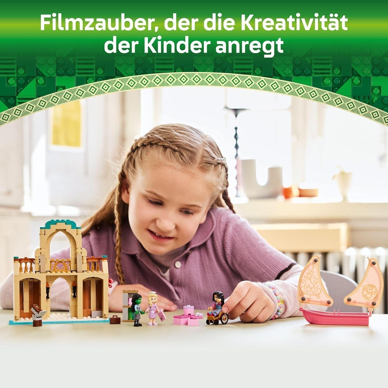 LEGO Wicked Glinda, Elphaba und Nessarose an der Shiz University, Segelboot und 3 Figuren, Spielzeugboot, Geschenk für Mädchen und Jungen ab 7 Jahren, Puppenhausliebhaber, 75681 Bausets. Besuchen Sie den LEGO-Store