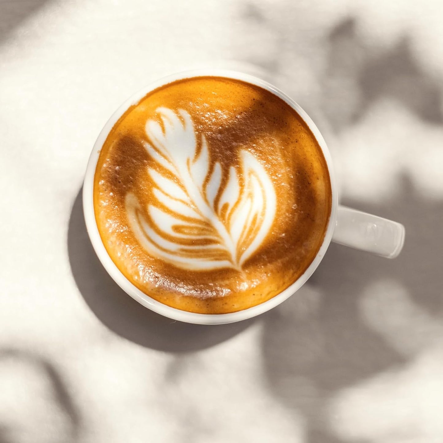 Melitta BellaCrema entkoffeinierte Kaffeebohnen, 4 x 1 kg, ungemahlene Kaffeebohnen für Kaffeevollautomaten, entkoffeinierte leichte Röstung, deutsche Röstung, Stärke 3