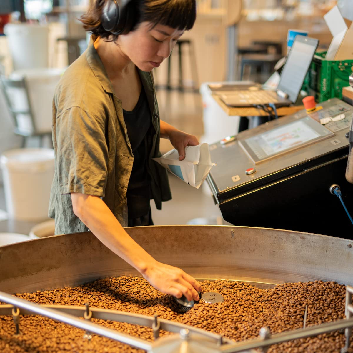 Wild At Heart Espresso | 250g Bohnengans fair & nachhaltig | frisch geröstet | 100 % Arabica-Kaffeebohnen | Spezialitätenkaffee | 19 Gramm Kaffeerösterei