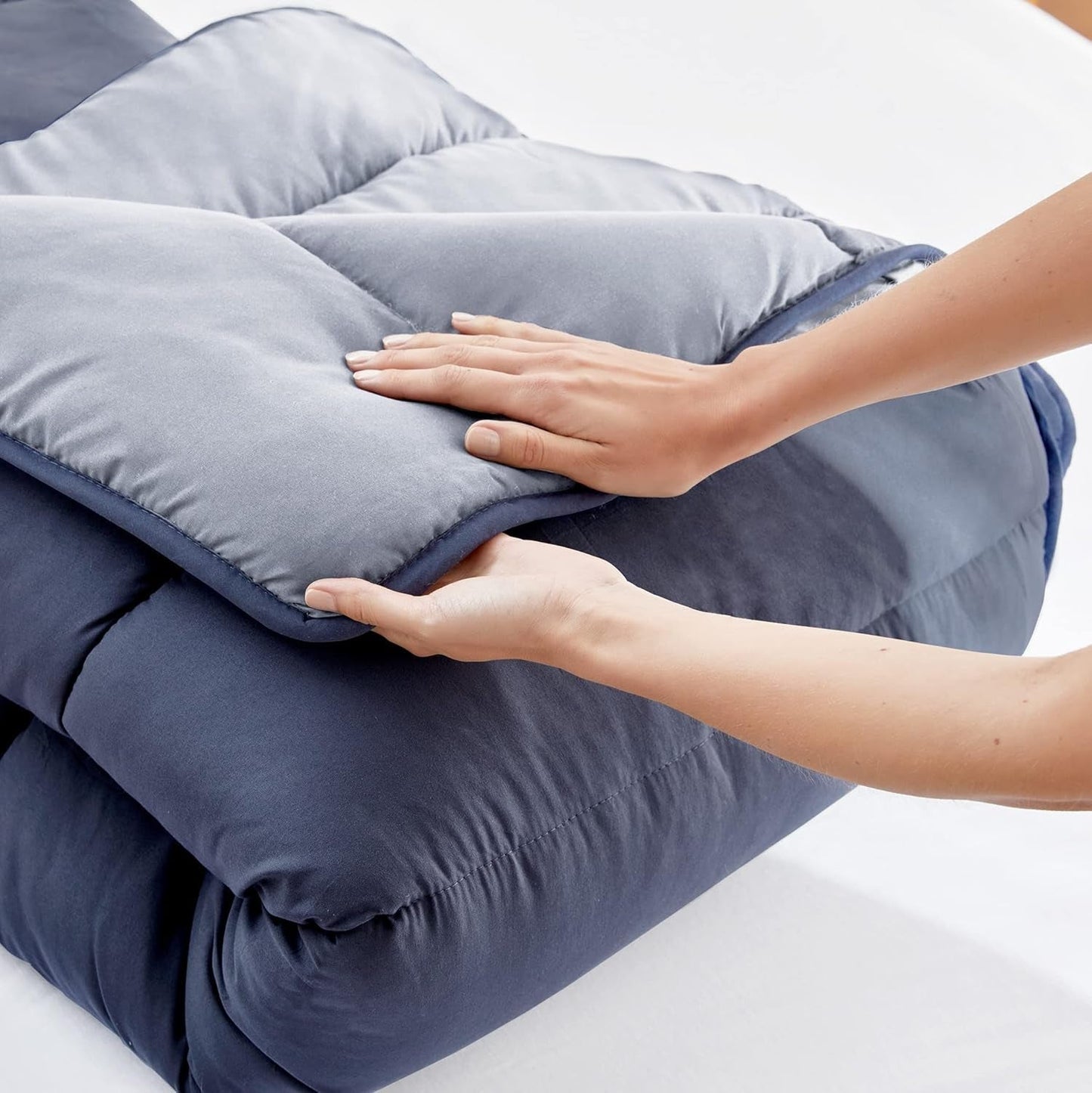 Pikolin Home - Wendedecke 300 G - Zweifarbige nordische Füllung - Für Bett 135 - Gemütlich, warm, atmungsaktiv, Senfgelb, 220 x 220 cm Steppdecken und Steppdecken Naty Shop