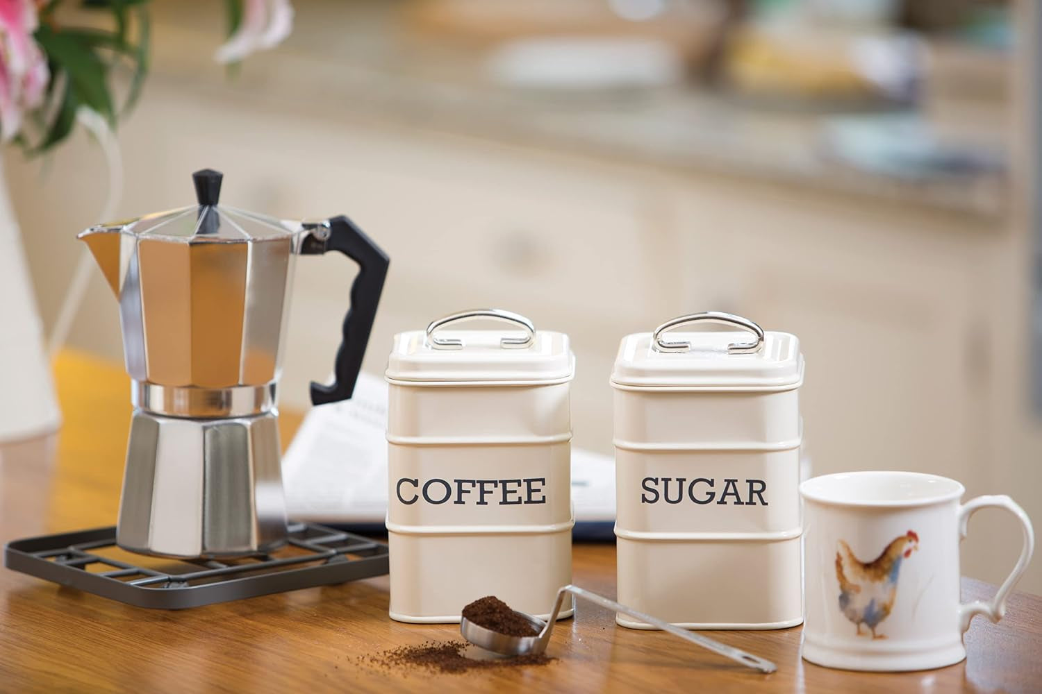 KitchenCraft Living Nostalgia Set mit 3 Vorratsdosen für Tee, Zucker und Kaffee in Geschenkbox, Stahl, Antikcreme, 11 cm x 11 cm x 17 cm, Vintage-Blau. Aufbewahrungsboxen für Lebensmittel von Naty Shop