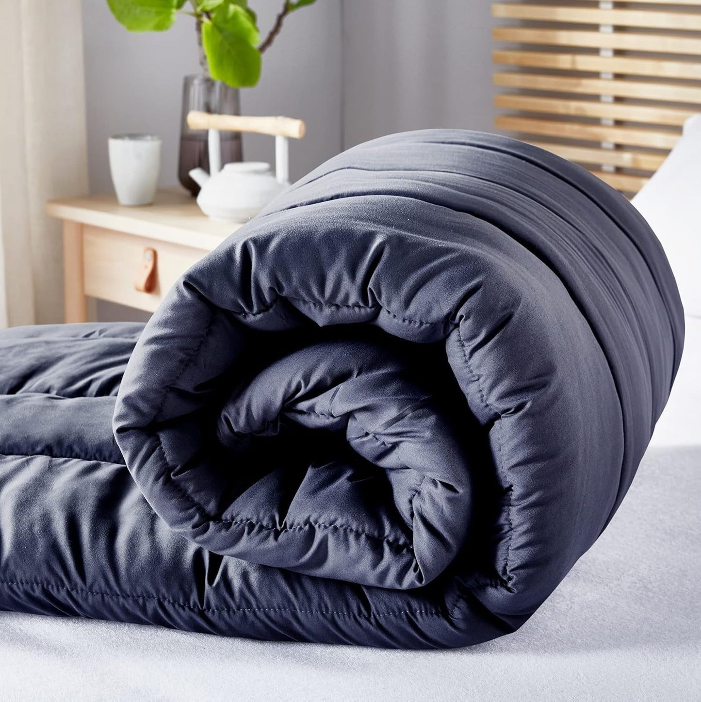 Pikolin Home - Wendedecke 300 G - Zweifarbige nordische Füllung - Für Bett 105 - Gemütlich, warm, atmungsaktiv, Senfgelb, 180 x 260 cm Bettdecken und Steppdecken Naty Shop