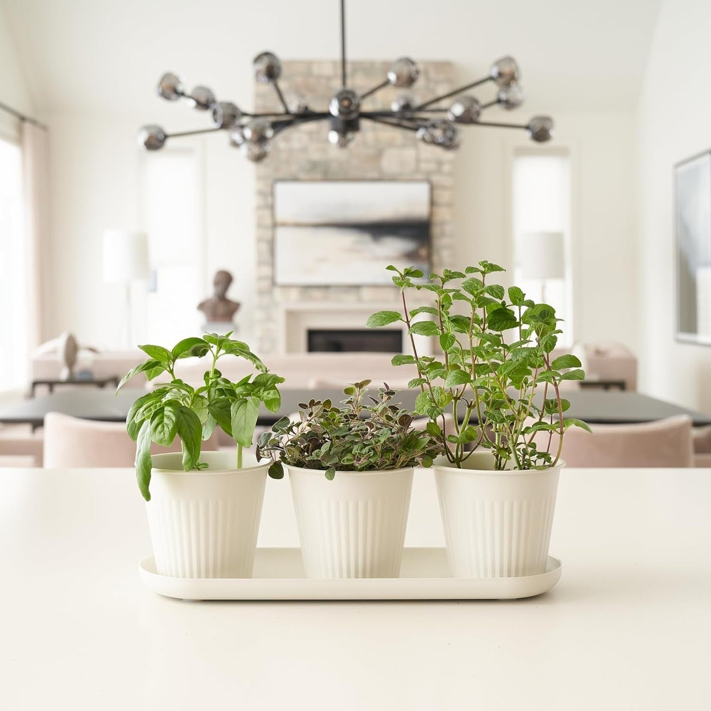 Set aus 3 wunderschönen Kräutergartentöpfen, perfekt für jede Fensterbank oder Küchentheke, ein modernes, dekoratives Gartenpflanzgefäß-Set inklusive Tablett und...