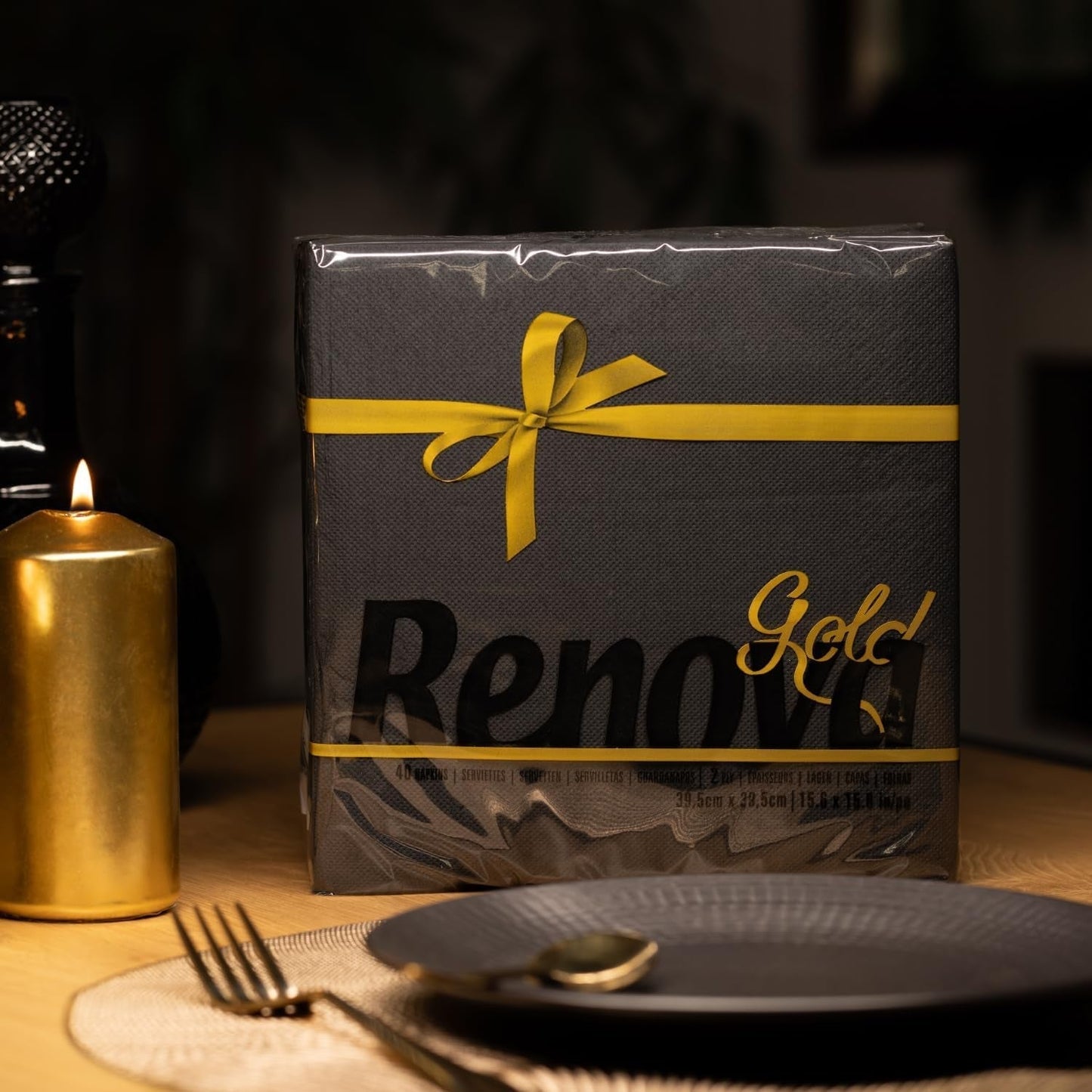 Renova schwarze Papierservietten, 40 Servietten, groß, 2-lagig.