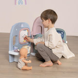 Smoby – Babypflege Puppenkindergarten – Puppenspielzentrum Kindergarten + Kindergarten Alltag – Zusammenklappbarer Spielbereich mit 360°-Drehung – 6 Zubehörteile – Hergestellt aus 90 % recyceltem Material in Frankreich, ab 3 Jahren