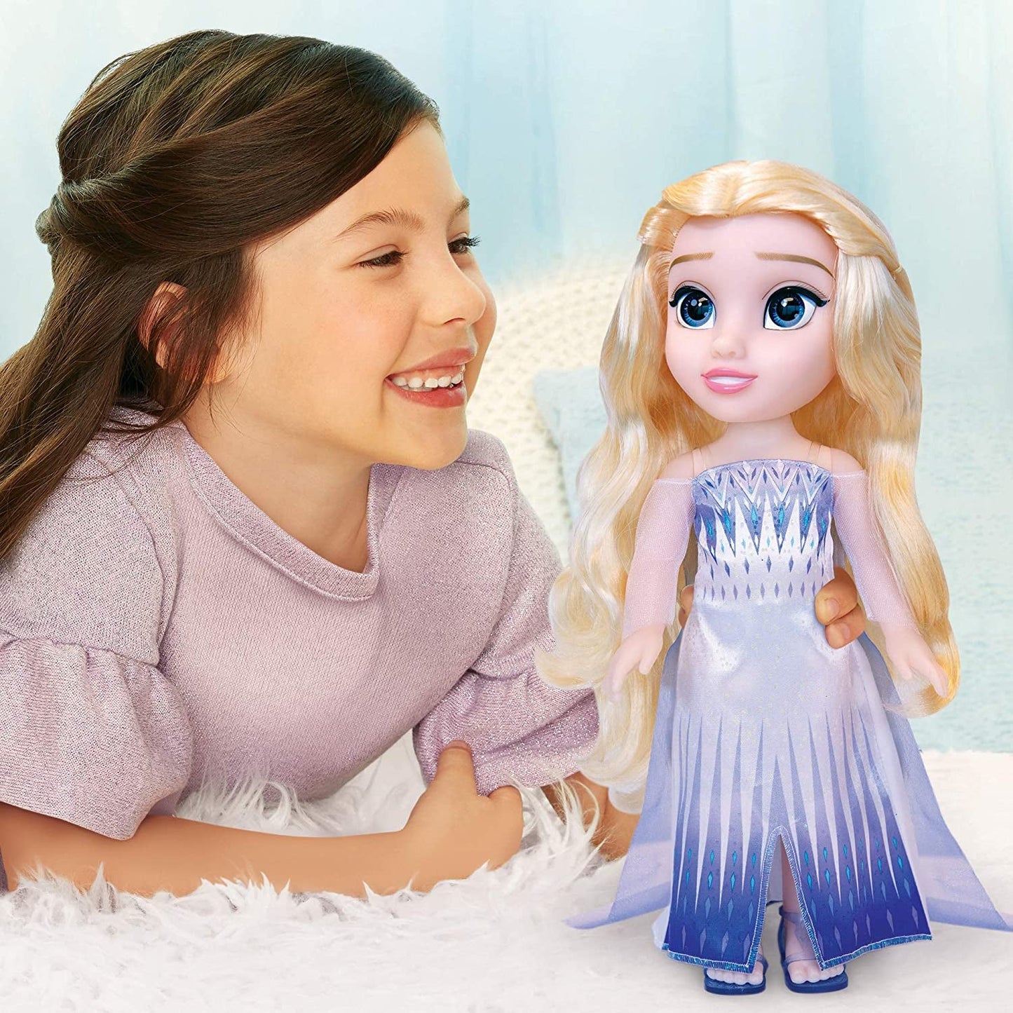 Disney Frozen 2 Elsa-Puppe – 35 cm große, bewegliche Puppe in ikonischem Modekleid und langen, wallenden Haaren für zusätzlichen Spaß, für Mädchen ab 3 Jahren, 214894