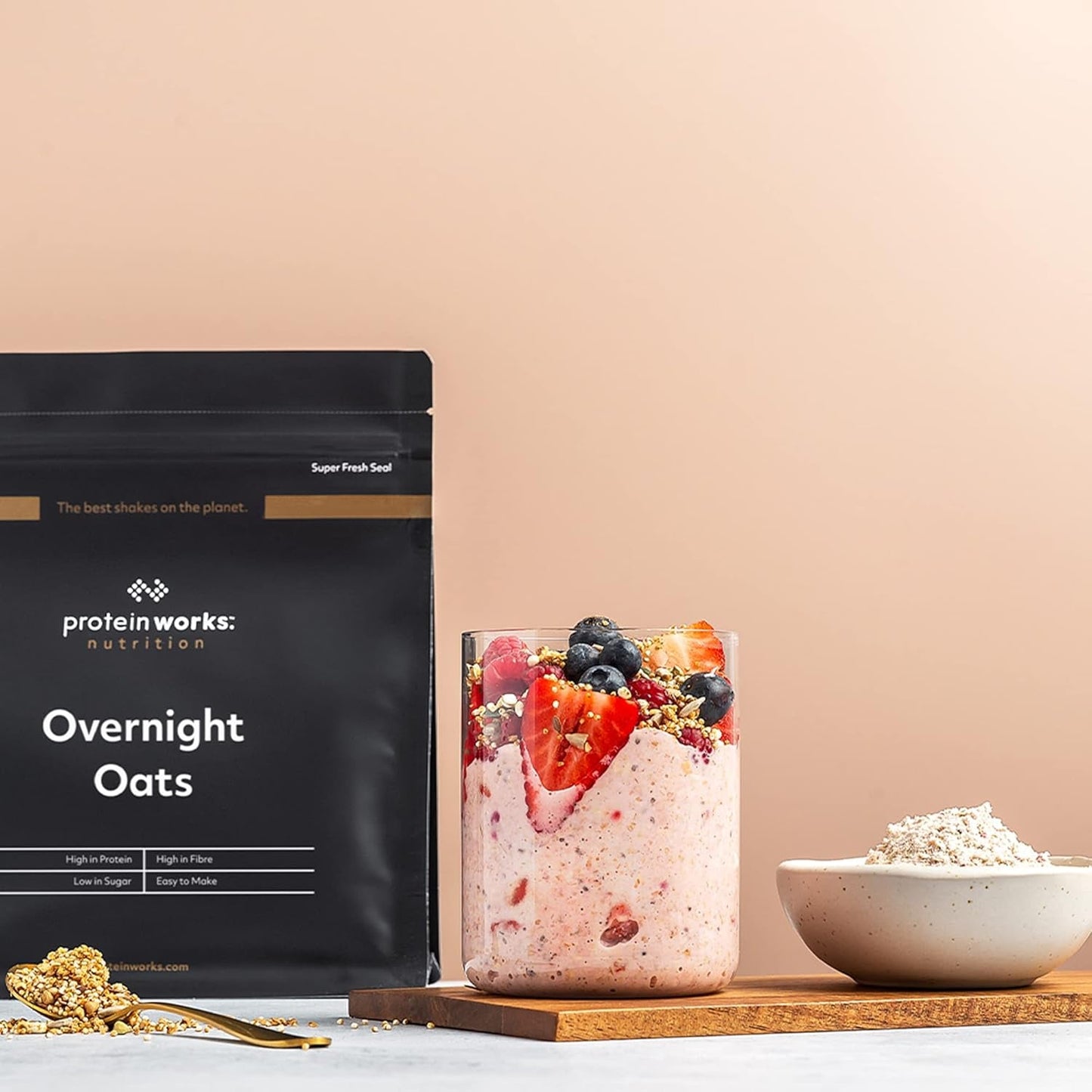 Overnight Oatmeal mit Protein | Dunkle Schokolade und Himbeere | Proteinreiches Frühstück | Zuckerarmer Snack | Haferflocken mit niedrigem GI | 500g