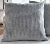Vorhangkastenkissen, dekoratives Kissen, LxB 45 x 45 cm, grüner Jacquard „Greta“ mit Fischgrätenmuster, pflegeleicht, Reißverschluss, weiche Füllung 320 g – verschiedene Farben, 2023510 Reisekissen Naty Shop Grau