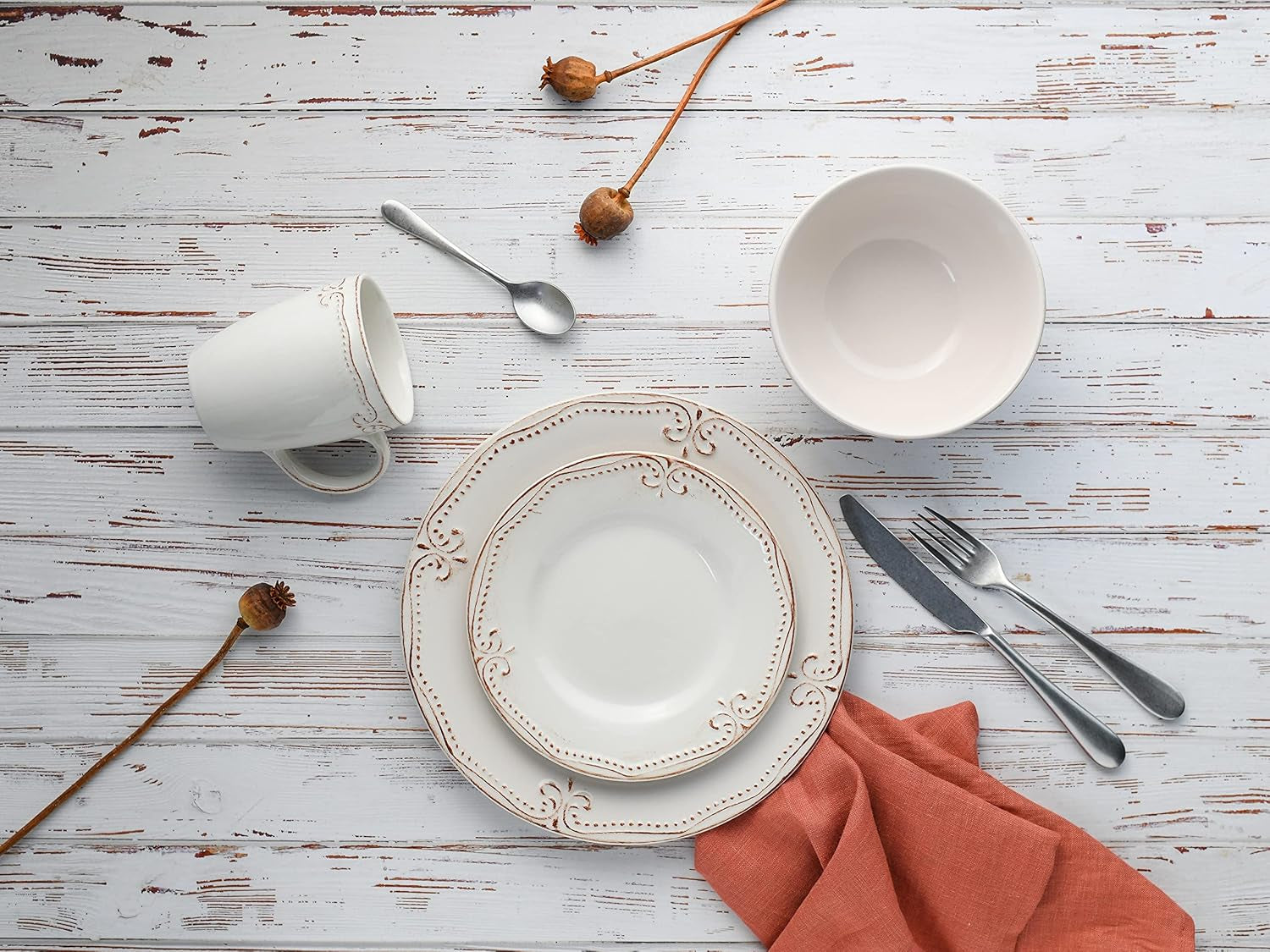 CreaTable, 23601, Serie Romantic Vintage, 16-teiliges Tafelservice für 4 Personen, Kombiservice aus Porzellan, spülmaschinen- und mikrowellengeeignet, hochwertige Herstellung