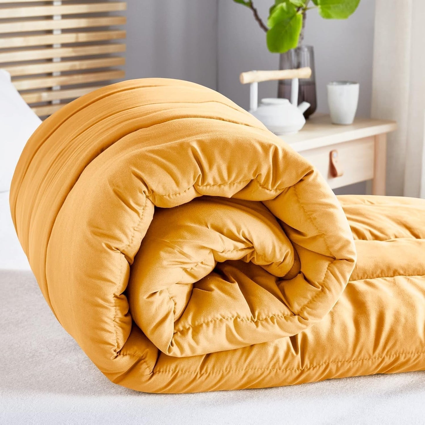 Pikolin Home - Wendedecke 300 G - zweifarbige nordische Füllung - für Bett 100/105 - bequem, warm, atmungsaktiv, grün, 180 x 220 cm Steppdecken und Steppdecken Naty Shop