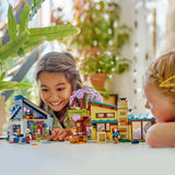 LEGO Friends Olly und Paisley Familienhaus, Puppenhaus mit Figuren und Zubehör, zweistöckiges Haus und Baumhaus-Set, kreatives Geschenk für Mädchen und Jungen ab 7 Jahren. 42620 Bausets. Besuchen Sie den LEGO-Store