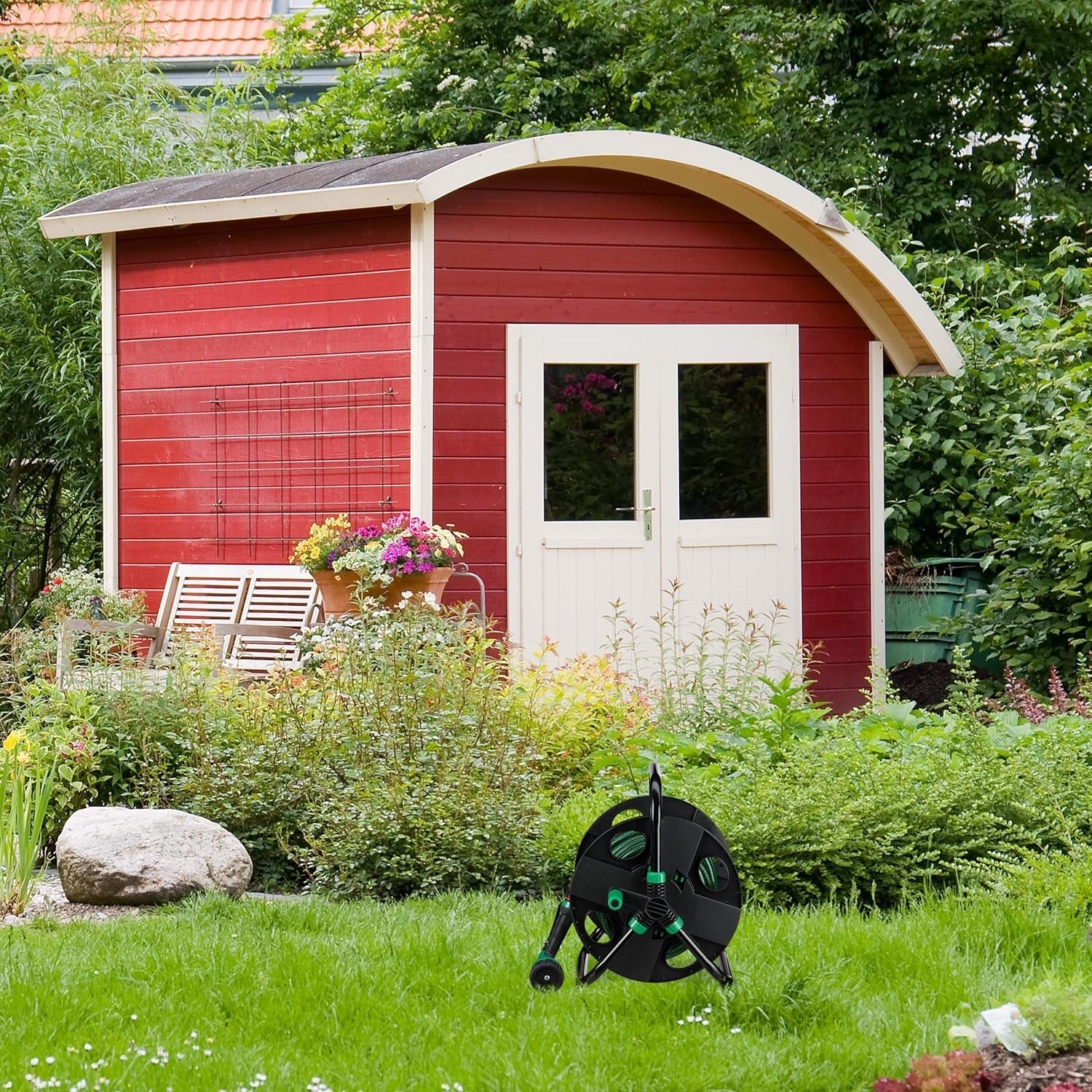Relaxdays Schlauchtrommel, leere Wasserschlauchtrommel, für 30 m 1/2" Gartenschlauch, Höhe-Breite 39 x 43 x 30 cm, schwarz-grün