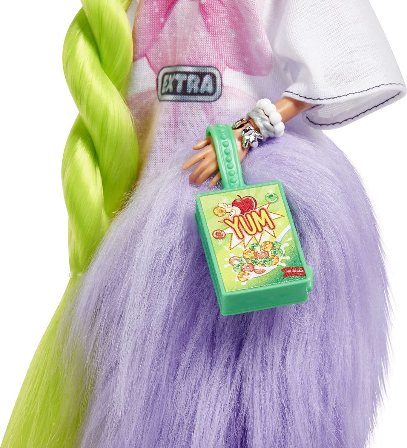 Barbie HDJ44 – Extra-Puppe Nr. 11 in übergroßem T-Shirt und Leggings mit Papagei, extra langen neongrünen Haaren und Accessoires, flexiblen Gelenken, Geschenkspielzeug für Kinder ab 3 Jahren Naty Shop Dolls
