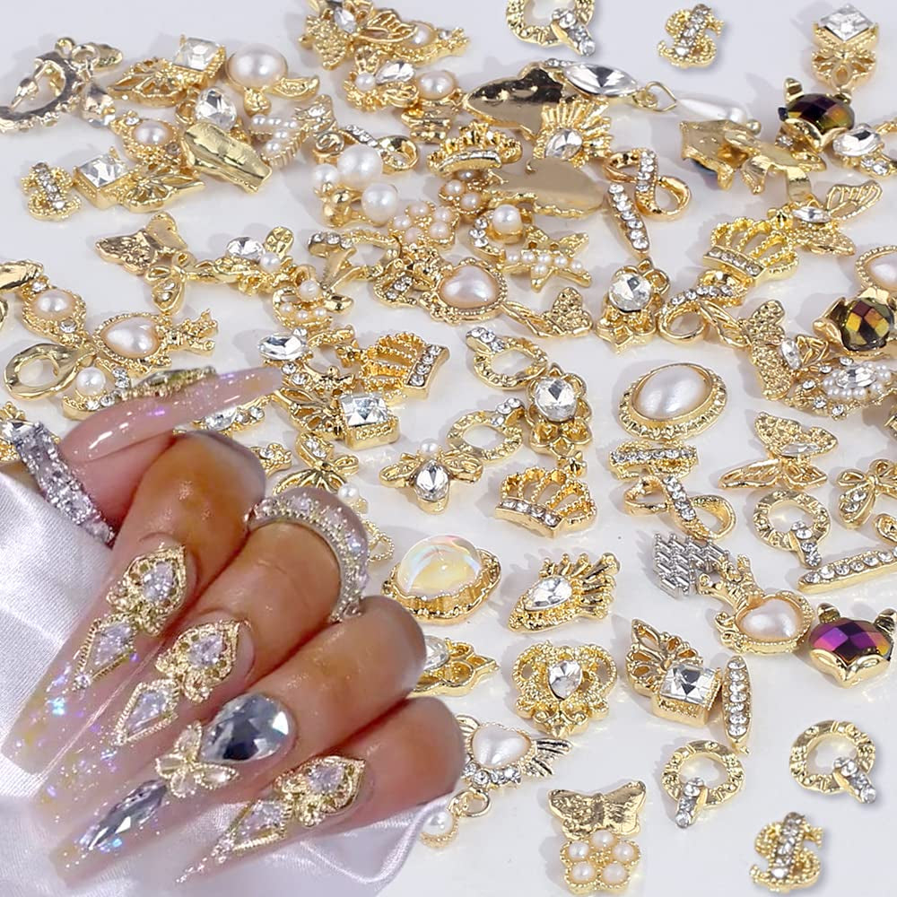 50 Stück Gold Nail Charms,Mix Styles Glitzersteine ​​​​Nägel Perle Legierung Nagel Steine ​​Blume Schmetterling Strasssteine ​​​​Nägel Herz Stern Nagel Charms DIY Nail Art Zubehör Frauen Nägel Deko