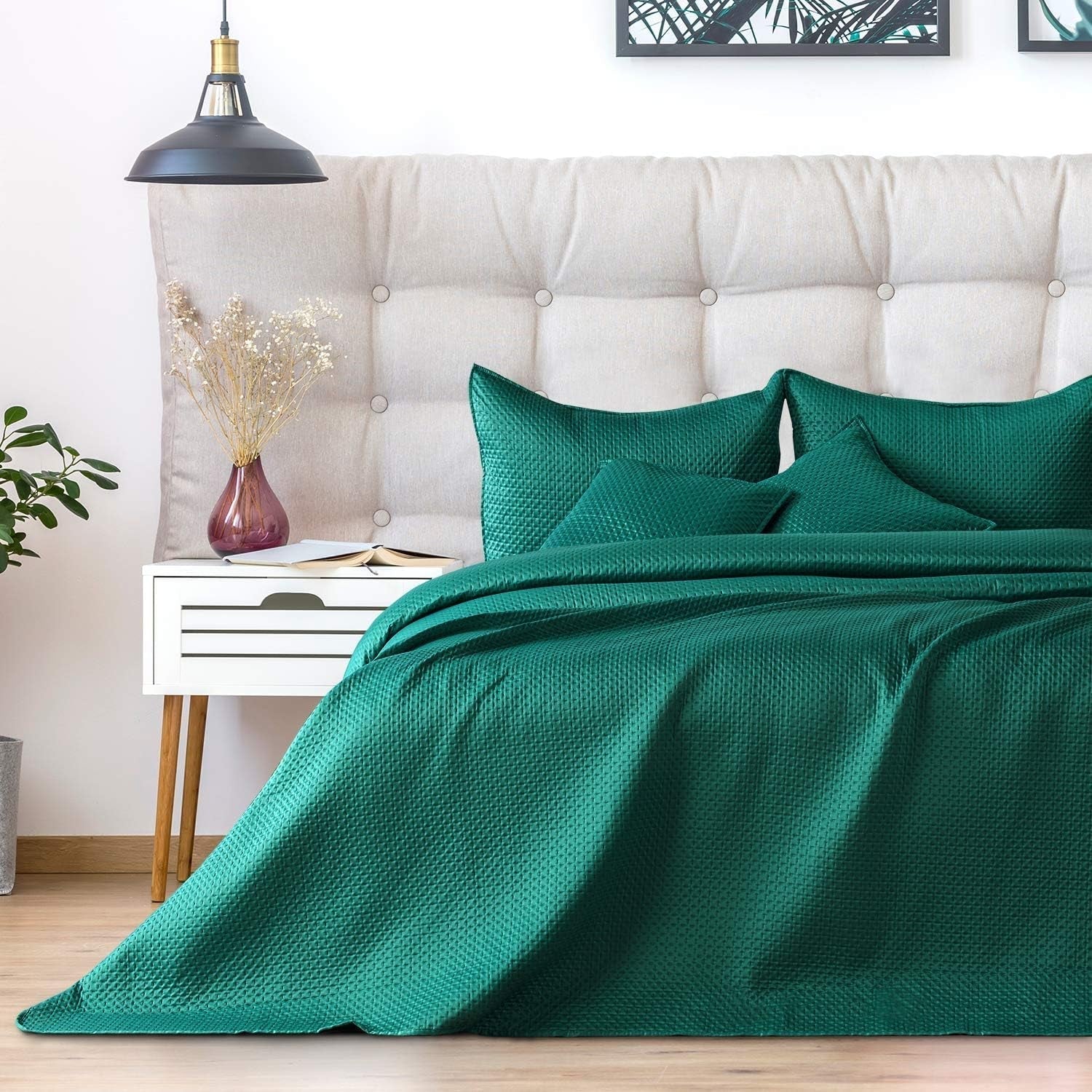 Ameliahome Tagesdecke 200 x 220 cm, dunkelgrüne Tagesdecke mit zwei geprägten Seiten, mattes Satin, Carmen-Betten und Decken. Besuchen Sie den AmeliaHome-Store