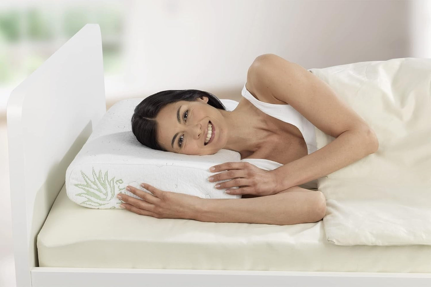 Maximex Visco-Nackenstützkissen, Atmungsaktives Stützkissen mit ergonomischer Schaumstofffüllung, Höhen- und höhenverstellbares Nackenstützkissen für einen erholsamen Schlaf, Mit Aloe Vera Naty Shop Standardkissen