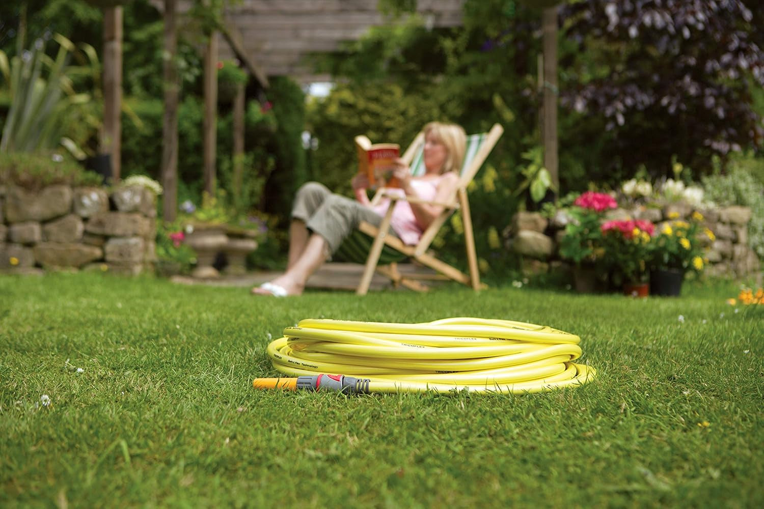 HOZELOCK - Super Tricoflex Ultimate Schlauch Ø 12,5 mm (1/2") 30 m: leichter, robuster und formstabiler Gartenschlauch mit „TNT Non Torsion“- und „Soft&Flex“-Technologien, 40 % recyceltes PVC [116774]