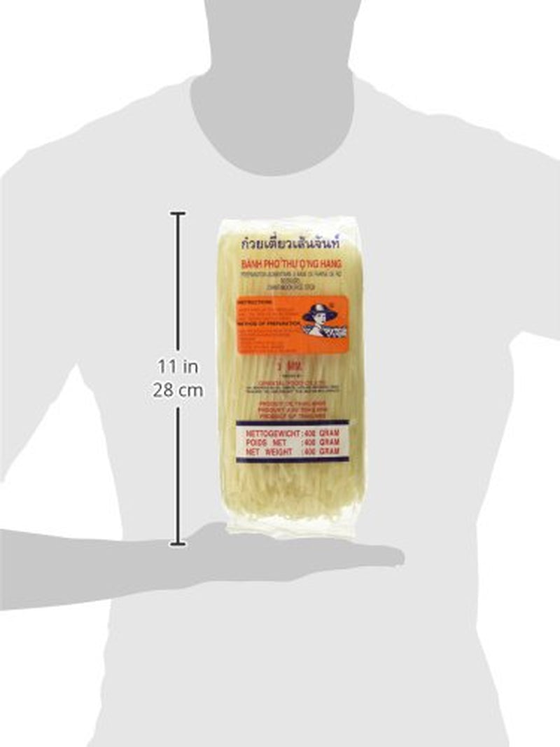 Reisnudeln – Thailändische, 3 mm breite Reisbandnudeln, hergestellt aus Reismehl – ​​17 x 400 g