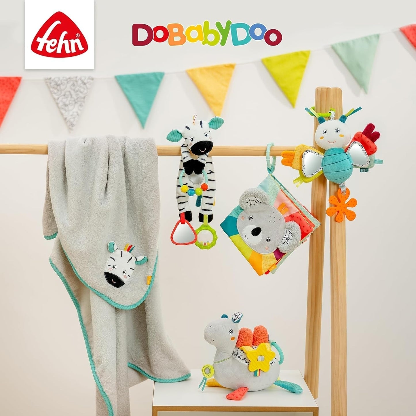 Fehn Baby-Mobile-Kette Panda Baby Mobile – Baby-Mobile-Kette mit süßen Figuren – flexibel hängendes Babyspielzeug – Kinderwagenspielzeug für Babys und Kleinkinder ab 0+ Monaten Babyspielzeug Naty Shop