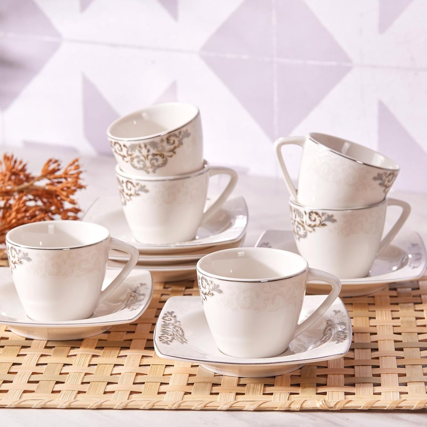 KARACA Nazende Espressotassen-Set aus Porzellan – 80 ml türkische Kaffeetassen mit Untertassen, 12-teiliges modernes Kaffeeservice mit 6 Kaffeetassen und 6 Untertassen, Mokkatassen – Weiß
