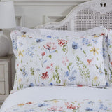 Emma Barclay Spring Meadow Floral gestepptes Tagesdecken-Set. Spring Meadow Tagesdecke für Doppelbett, mehrfarbig, Polyester, Emma Barclay Betten und Decken