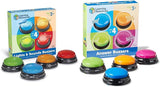 Learning Resources Light & Sound Buzzer Lernspiele für Kinder ab 3 Jahren Fragespielzeug für Kinder mit 4 verschiedenen Sounds für Spieleabende und Klassenzimmer Spielzeug Bebe Naty Shop Answer Buzzer Pack 4er-Set