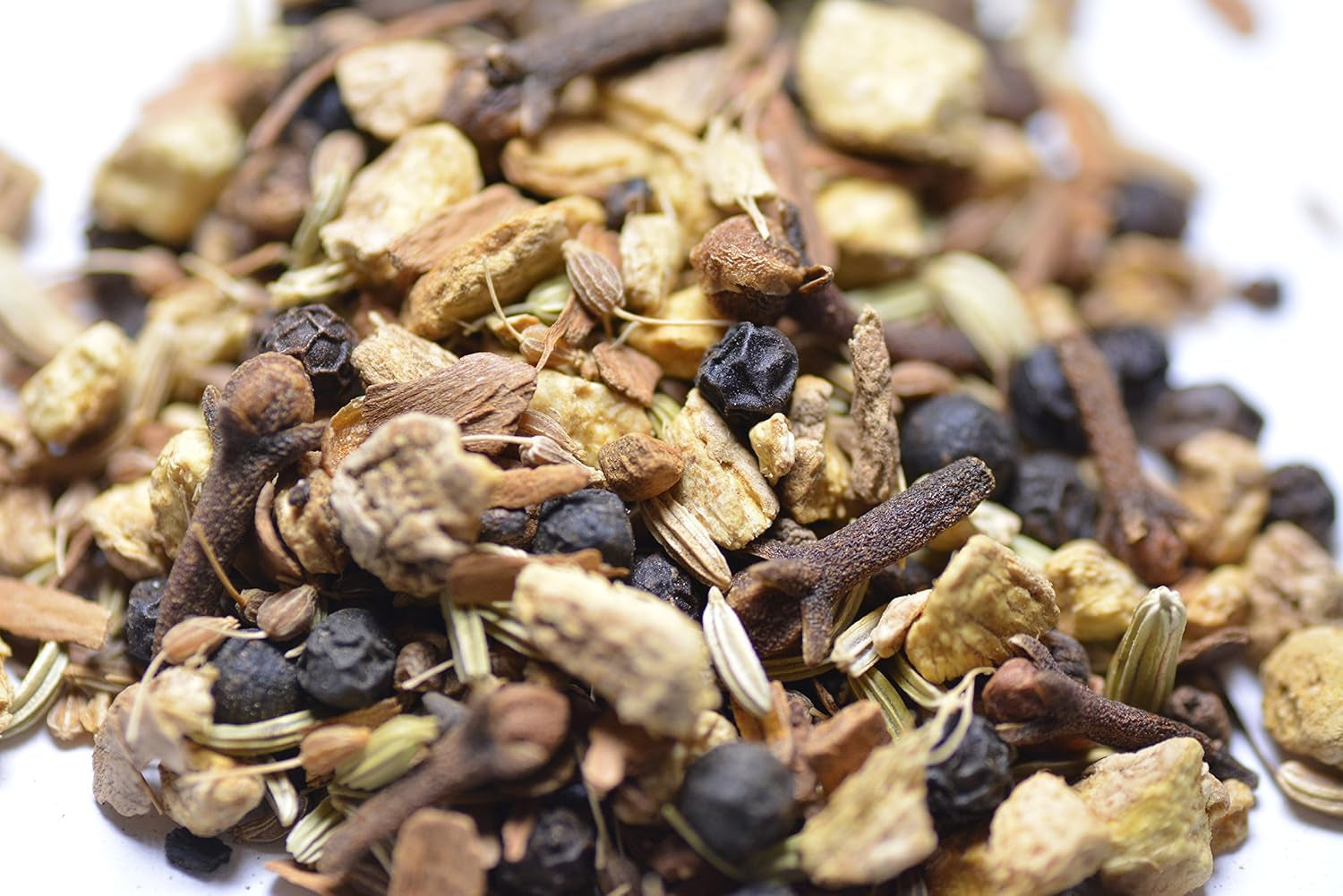 Masala Chai-Tee-Gewürzmischung 100g, indische Gewürze für Chai-Tee oder Chai-Latte, 100 % natürlich, nicht aromatisiert, Teaclub-Tee