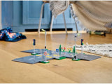 LEGO City Bauset „Straßenkreuzung mit Ampel“ mit im Dunkeln leuchtenden Steinen 60304 Bausets Besuchen Sie den LEGO-Store