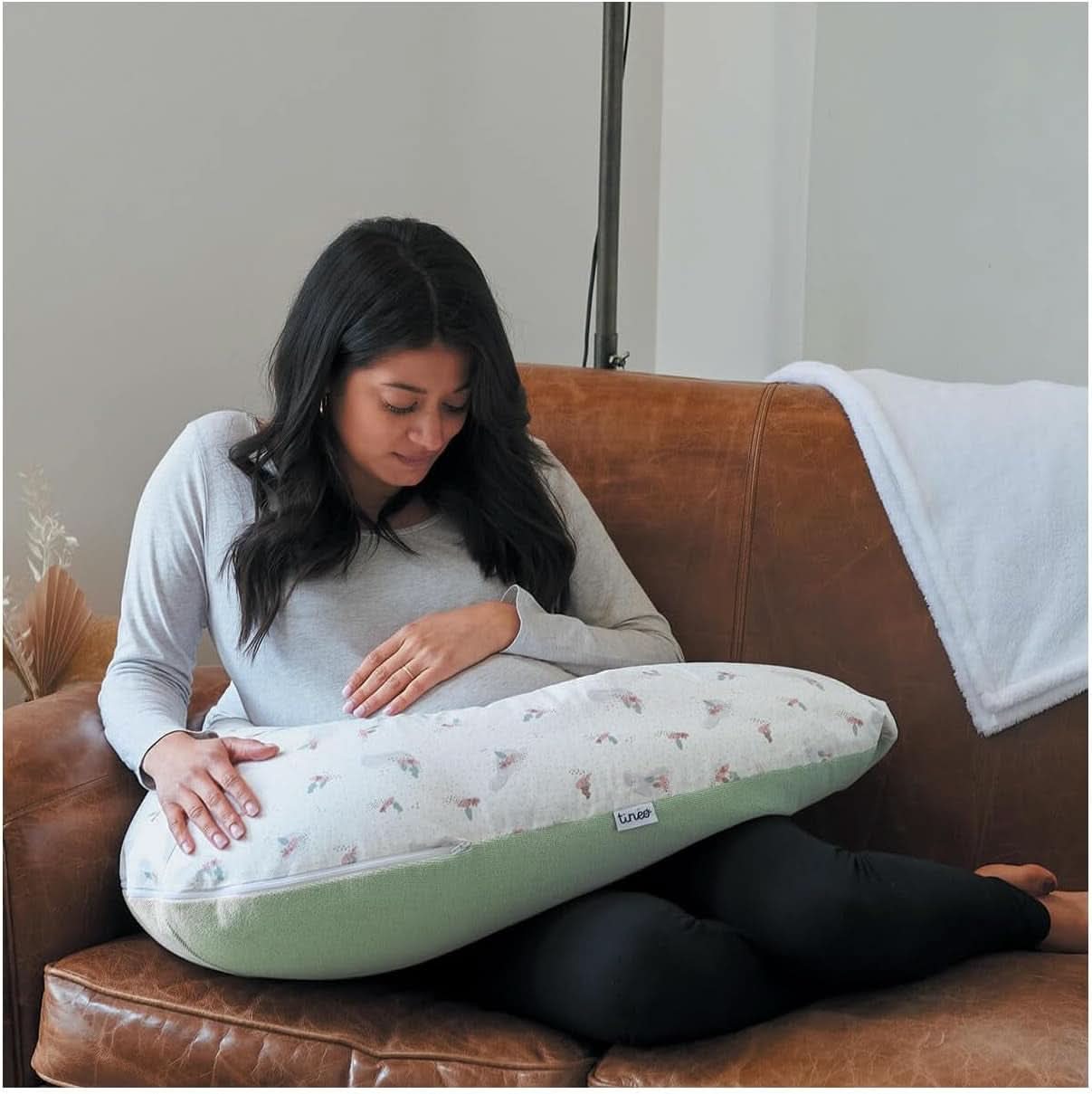 Schwangerschaftskissen - Stillkissen - 2 in 1 Multifunktionskissen - Abnehmbarer Bezug 78 x 44 cm Zubehör Essen und Stillen Bebe Naty Shop
