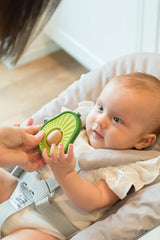 Nuby – Avocado-Beißring – Beißspielzeug aus Silikon und Holz – rotierender Holzkern – Zahnungsspielzeug für Babys und Kleinkinder – Zahnungshilfe – BPA-frei – ab 6 Monaten