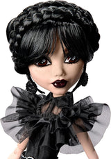 Monster High Wednesday-Puppe, Rave'N Wednesday-Sammelfigur in schwarzem Gothic-Kleid, inspiriert von der Tanzszene, Premium-Zubehör und Puppenständer, HXJ03