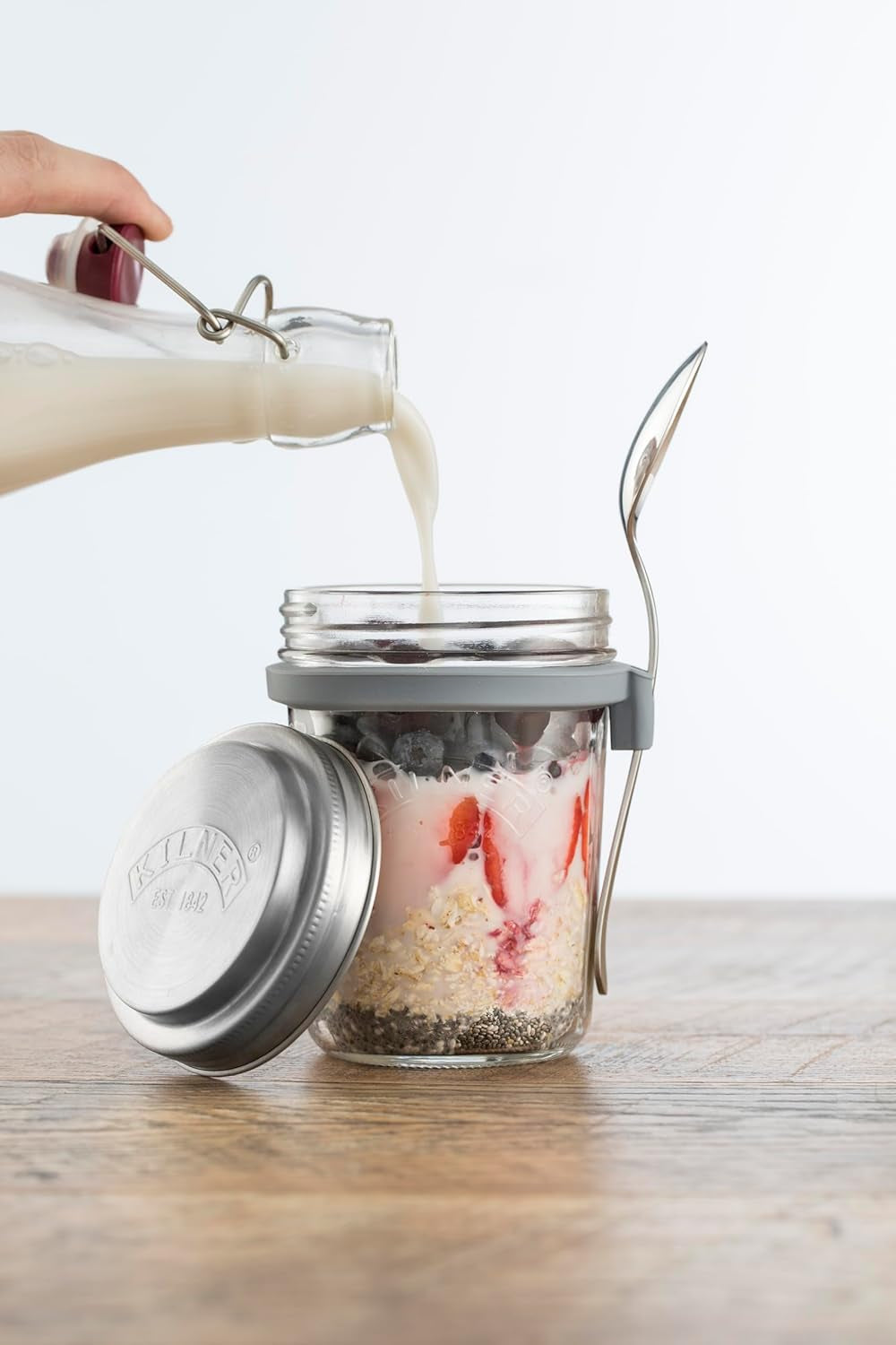 Kilner Frühstücksglas mit Löffel / 350 ml, Ø 9,5 cm / 5 Stück | Müslibecher zum Mitnehmen / ungiftig / Glasbehälter mit Deckel für Müsli, Porridge und Joghurt / Overnight-Oats-Behälter Naty Shop Lebensmittelaufbewahrungsboxen