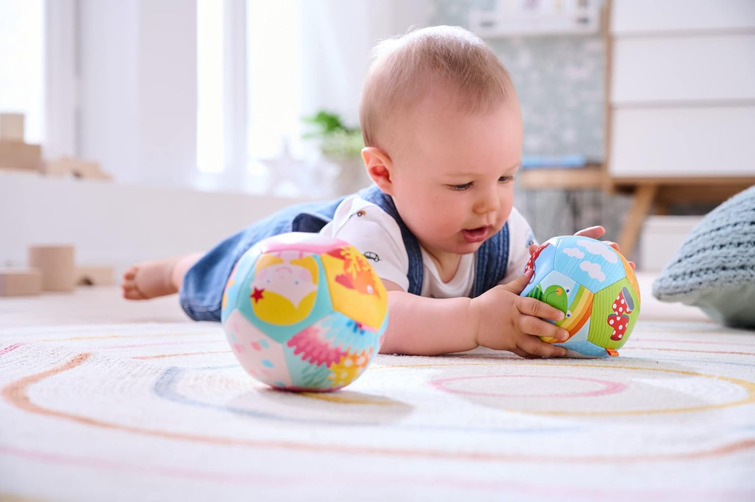 HABA Babyball Rainbow World – Softball ab 6 Monaten mit bunten Wettermotiven, Ø 11 cm, perfekt zum ersten Fangen und Spielen mit dem Ball – 1306318001 Jucarii Bebe Naty Shop