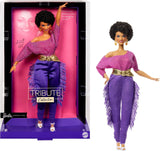 Barbie Signature Debbie Allen Tribute Collection Puppe mit schulterfreiem Oberteil, goldenem Gürtel und lila Fransenhosen und Leggings, JBJ24