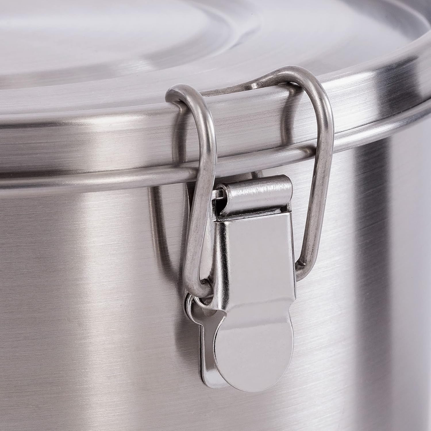 Tatonka Food Bowl – Lebensmittelbehälter/-schüssel aus Edelstahl – mit Deckel, Befestigungsklammern und Volumenskalierung – 0,5 l/0,75 l/1 l Volumen. Lebensmittelaufbewahrungsboxen Naty Shop