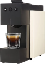 Espressomaschine mit K-FEE SQUARE Kapseln für Kaffee, Tee und Kakao | Kompakter Espresso | Schnelles Aufheizen | 0,8 l Wassertank | 19 Takte | Klavierschwarz