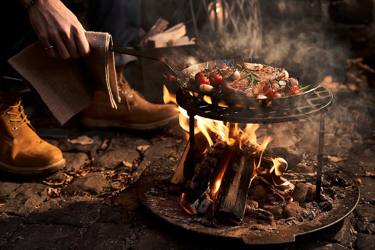 ZWILLING FORGE Eisenpfanne, robust für besondere Brataromen Töpfe und Pfannen Naty Shop