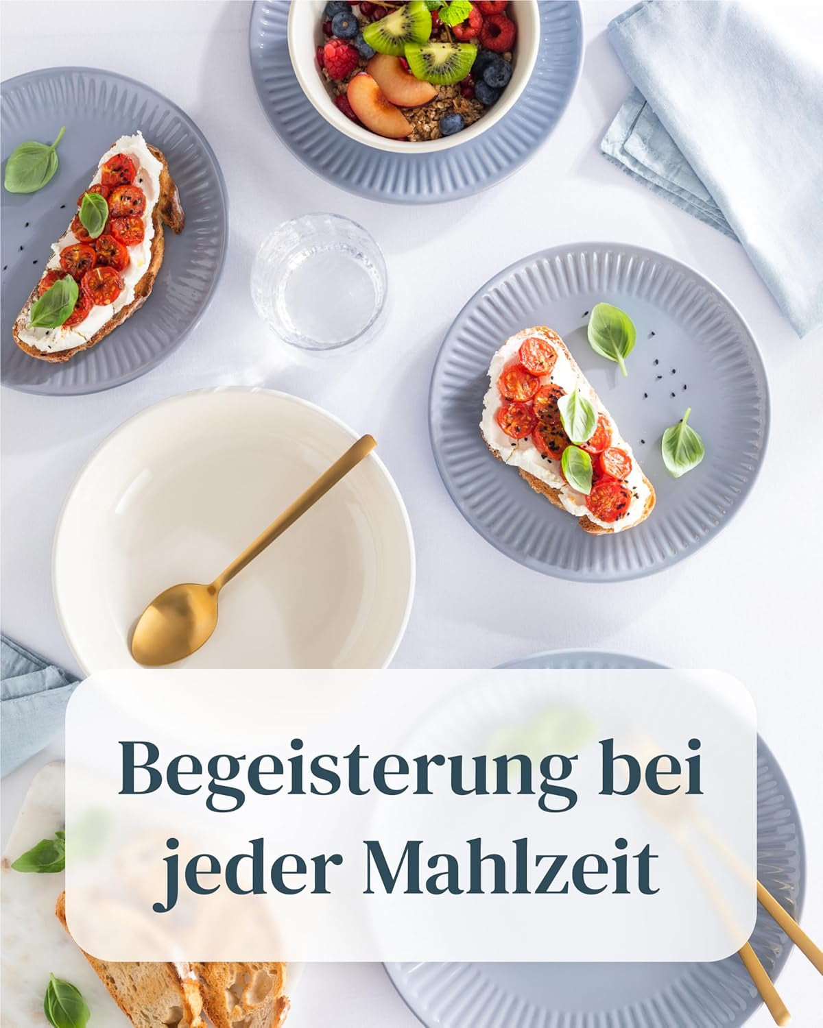 Keramikgeschirrset für 6 Personen, Hygge, 24-teilig. TESTSIEGER Verträumtes skandinavisches Steingut-Geschirr-Set mit Schüssel und Teller für 6 Pure Living-Geschirrsets in Graublau