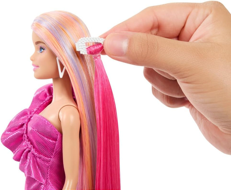Barbie Totally Hair – Puppe mit leicht zu stylendem extralangem Regenbogenhaar und 10 Mode- und Styling-Accessoires, gepunktetes Kleid in Blockfarben, ab 3 Jahren, HKT96