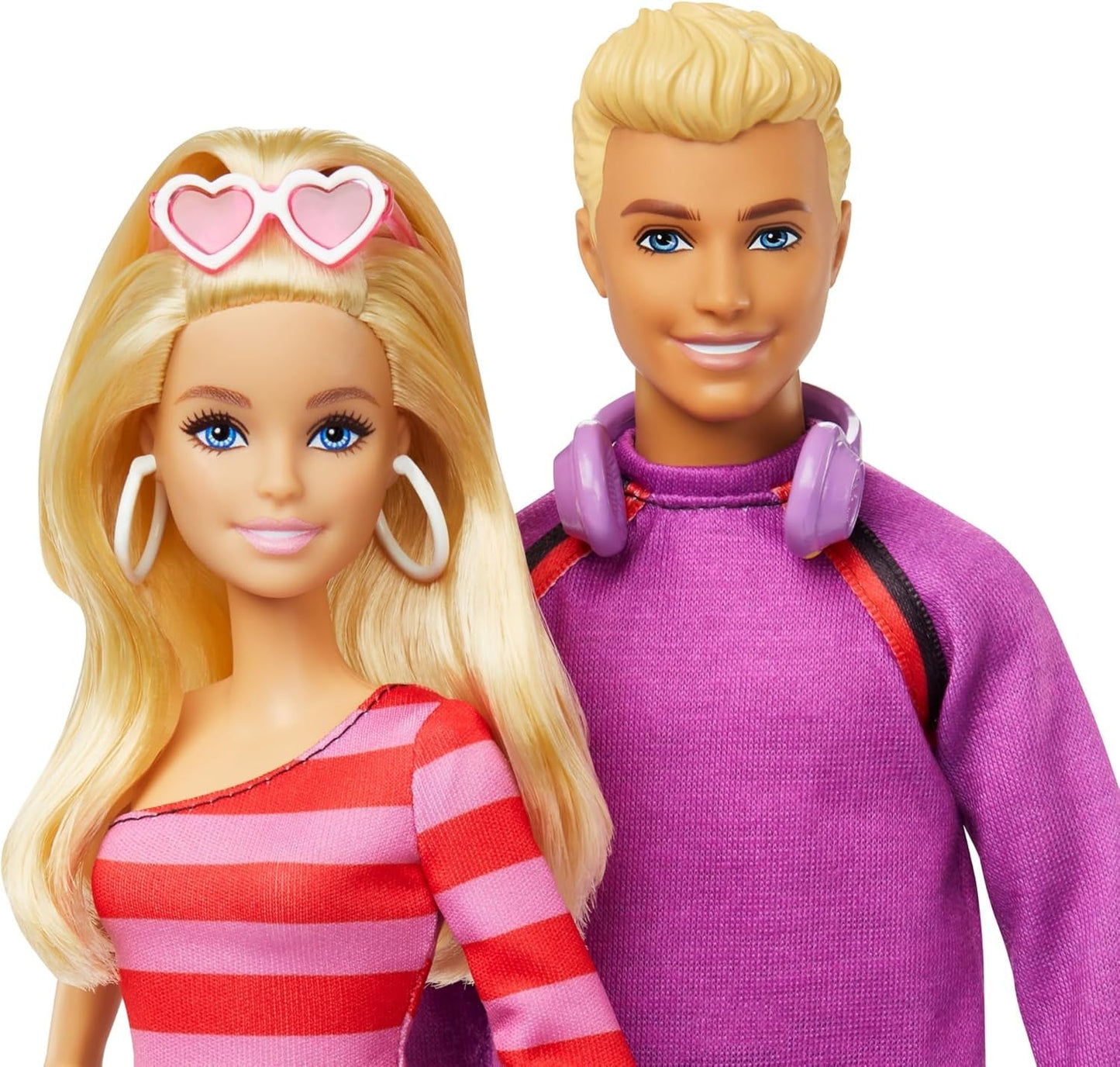 Barbie Fashionistas-Set mit 2 Modepuppen und 6 Accessoires, Barbie- und Ken-Modepuppen auf Rollen, Sammelfiguren zum 65. Jubiläum, HXK90 Naty Shop-Puppen