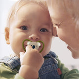 NUK Space Baby Schnuller 6–18 Monate, extra große Öffnungen für empfindliche Haut, BPA-freies Silikon, Zebramuster, 2er-Pack