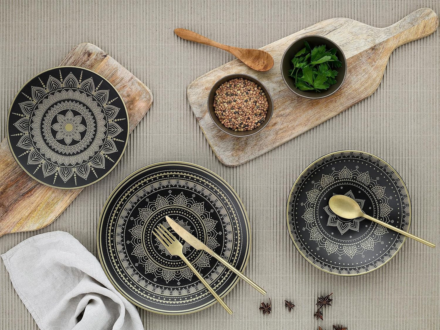 CreaTable, 23588, Serie MANDALA GOLD – Schwarz, 12-teiliges Geschirrset, Tellerset aus Porzellan, spülmaschinen- und mikrowellenfest, hochwertige Herstellung