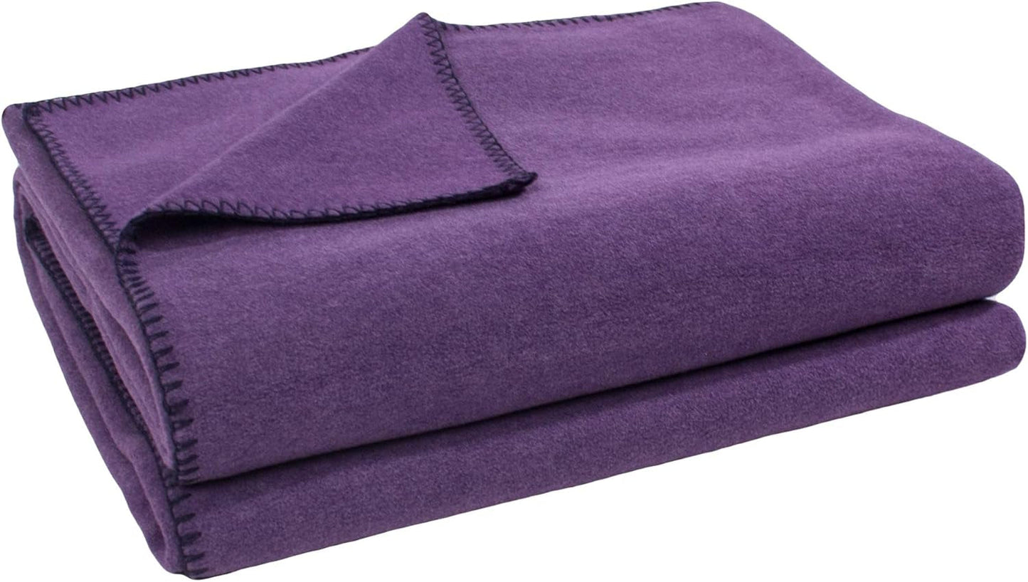 Zoeppritz-Decke in der Farbe: Rot, aus 65 % Polyester, 35 % Viskose, Größe: 160 x 200 cm, 103291-235-160 x 200 Zoeppritz-Betten und Decken seit 1828 490 Aubergine 180 x 220 cm